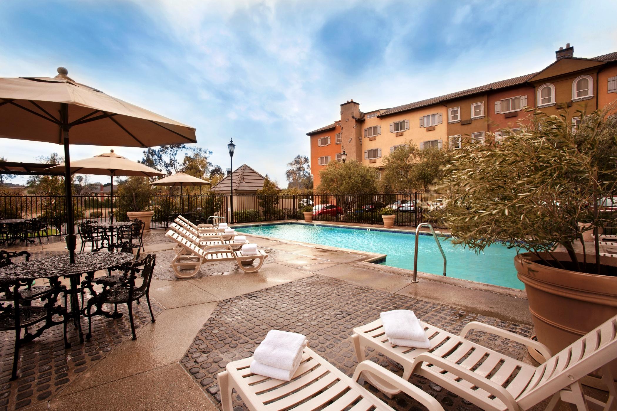 Ayres Hotel Costa Mesa Newport Beach Facilidades foto